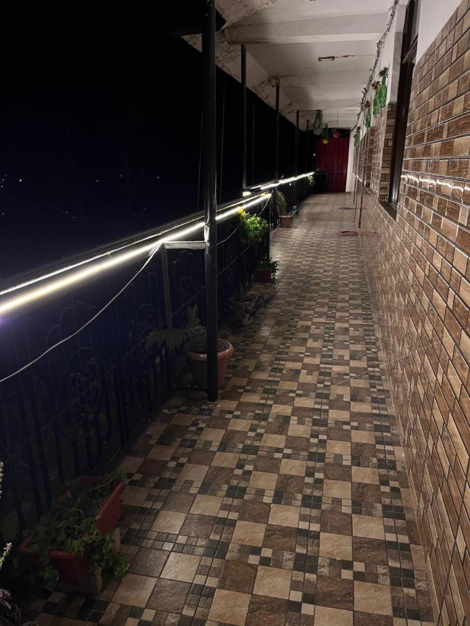 Sunrise View Homestay Kasauli Zewnętrze zdjęcie